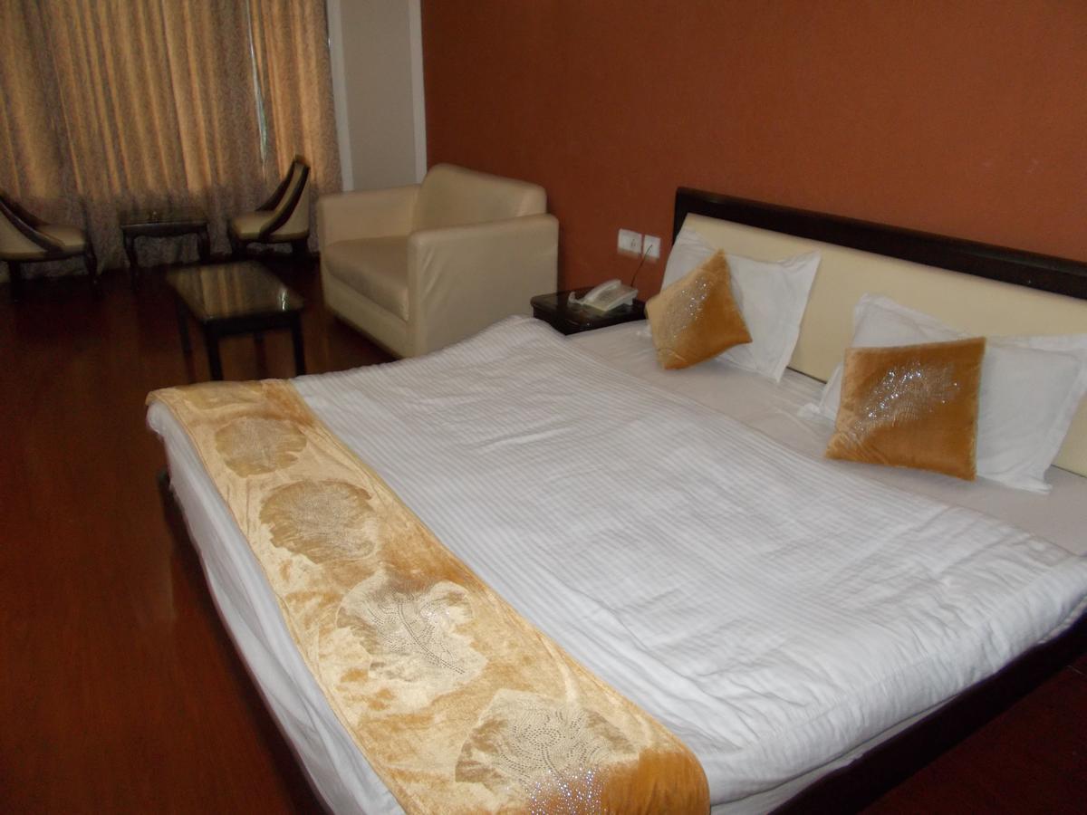 Hotel Well Come Park 奈尼塔尔 外观 照片